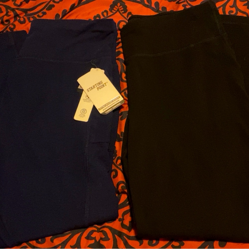 2 Pairs Of Women’s Yoga Pants